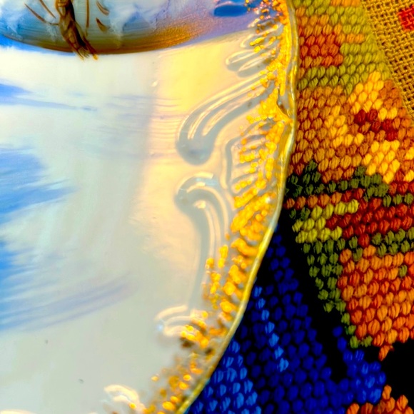 EUC- Vintage Artist Signed Hand-Painted Display Plate - Picture 6 of 10